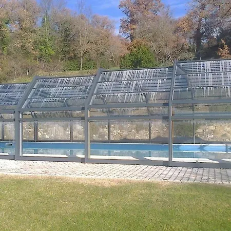 Вилла Sleeps 10 Pool Wifi *