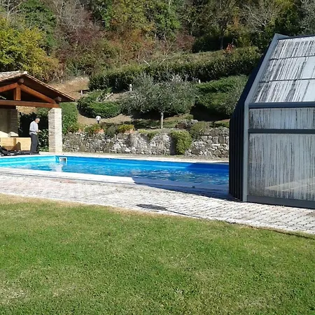 Sleeps 10 Pool Wifi * Corgna